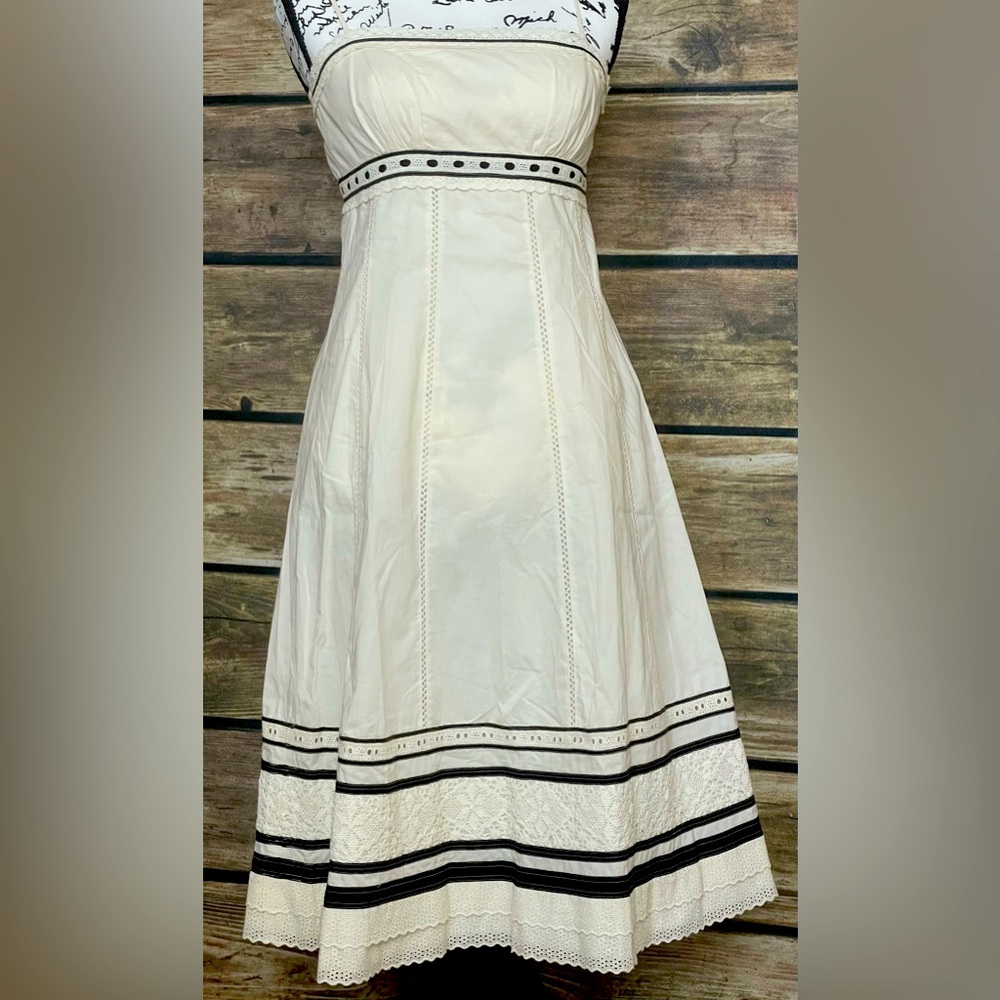 NWT Laundry by Shelli Segal Lined Cotton Open Shoulders Dress